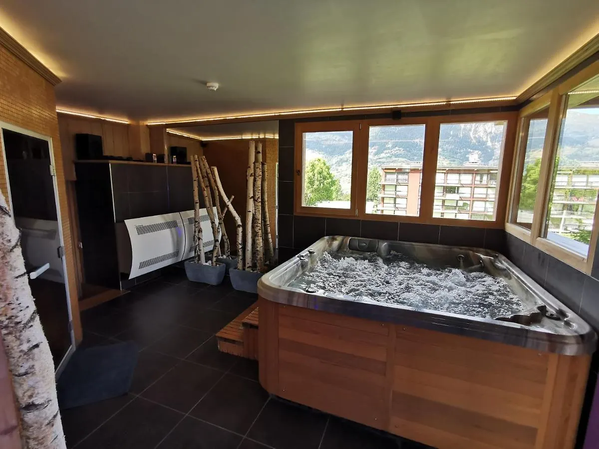 Chalet Jardin D'Angele Chambres D'Hotes Courchevel Bed and breakfast