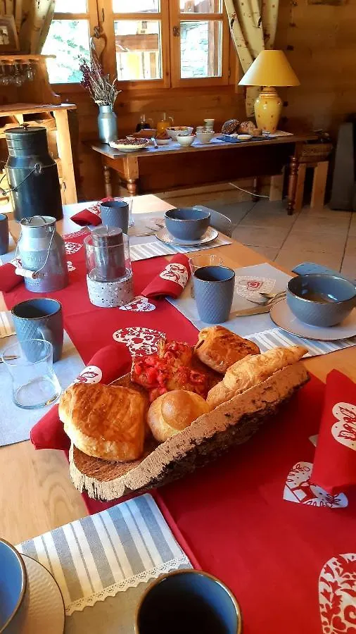 Couette-café Chalet Jardin d'Angèle Chambres d'hôtes Courchevel France